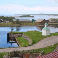 Большой Соловецкий остров. Вид из Белой башни на Бухту Благополучия