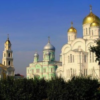 Свято-Троицкий Серафимо-Дивеевский женский монастырь.