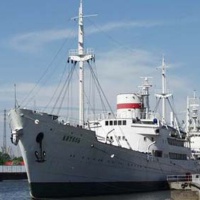 Калининград. Научно-исследовательское судно 