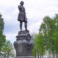 Петрозаводск. Памятник Петру Великому - основателю Петрозаводска