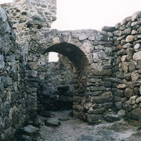 Средневековая крепость Фуна. На территории крепости