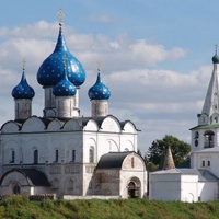Рождественский собор и колокольня в Суздальском Кремле