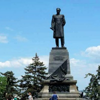 Севастополь. Памятник адмиралу П. С. Нахимову