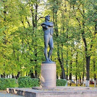 Ярославль. Памятник Федору Волкову - основателю русского театра