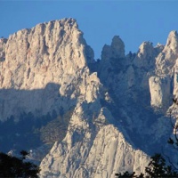 Вершины горы Ай-Петри (зубцы)