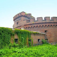 Калининград. Один из крепостных фортов Кёнигсберга - башня Врангеля