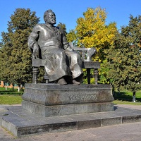Орел. Памятник Н. С. Лескову