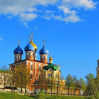 Рязань. Панорама Кремлевского холма с набережной реки Трубеж