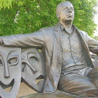 Вязьма. Памятник Анатолию Папанову