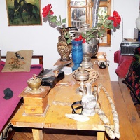 Урус-Мартан. Музей Донди-Юрт. Интерьер чеченского жилища середины XX в.