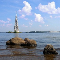 Николаевская затопленная колокольня в Калязине