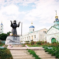 Коренная пустынь. Памятник Серафиму Саровскому