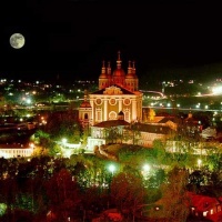 Свято-Успенский кафедральный собор ночью