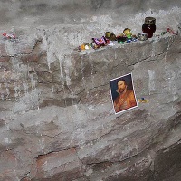 Ныроб. Яма Романова - мето заточения боярина М.Н.Романова - дяди первого царя из рода Романовых