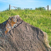 Полтаковский стелариум - музей наскального рисунка под открытым небом