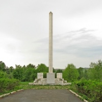 Стелла на месте старого кладбища в Одоеве