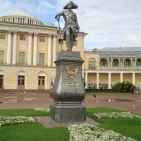 памятник Павлу I в Павловске